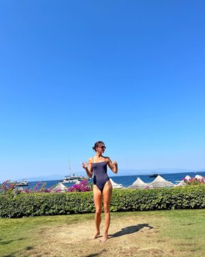 Hande Ataizi Instagram - 🐠🐠