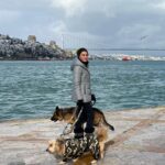 Hande Subaşı Instagram – Böyle yürümeyi denedik😁 #myboy #mygirl