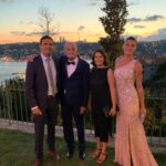 Hande Subaşı Instagram - Ailecek düğün dernek 😉✨🤍 #subaşıailesi #çağlargökçewedding