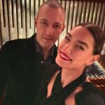 Hande Subaşı Instagram - Again and again Happy New Year 🙌🏼🙏🏼❤️ #happynewyear #mutluseneler #2023