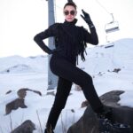 Hande Subaşı Instagram – 🖤❄️ #shootingformyself  Thanks to @unalavcii