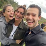 Hande Subaşı Instagram – Çok seviyorum sizi çok 🙏🏼🤍🧿🧿
@cemrebaysel @aytacsasmaz #bahtoyunu @bahtoyunu