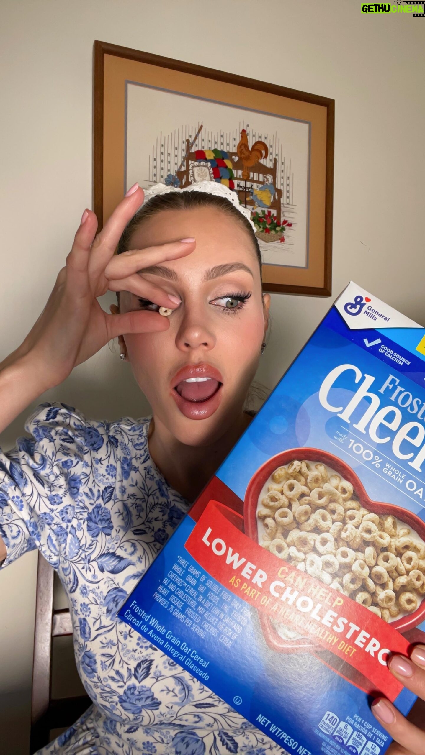 Haneia Maurer Instagram - Crash test @cheerios 🥣🌾 Et vous ? Quelles céréales dégustez-vous le matin?