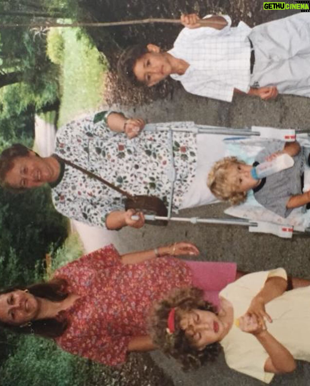 Haneia Maurer Instagram - En cette fête des mères, je salue toutes les femmes qui donnent sans relâche pour rendre la vie meilleure pour nous tous.
