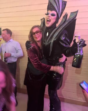 Hanna Hellquist Instagram - Jag är så kär i Robert Fux att jag inte vet vart jag ska ta vägen och det är en jobbig känsla för jag tror han är gay.