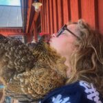 Hanna Hellquist Instagram - Semestern är slut. Ses på Way out west i eftermiddag. Om någon har en Lergigan, don’t be a stranger. Gärna två.