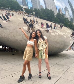 Hannah Marks Instagram - we did chicago in 24 hours #dontmakemego press tour🚙💙
