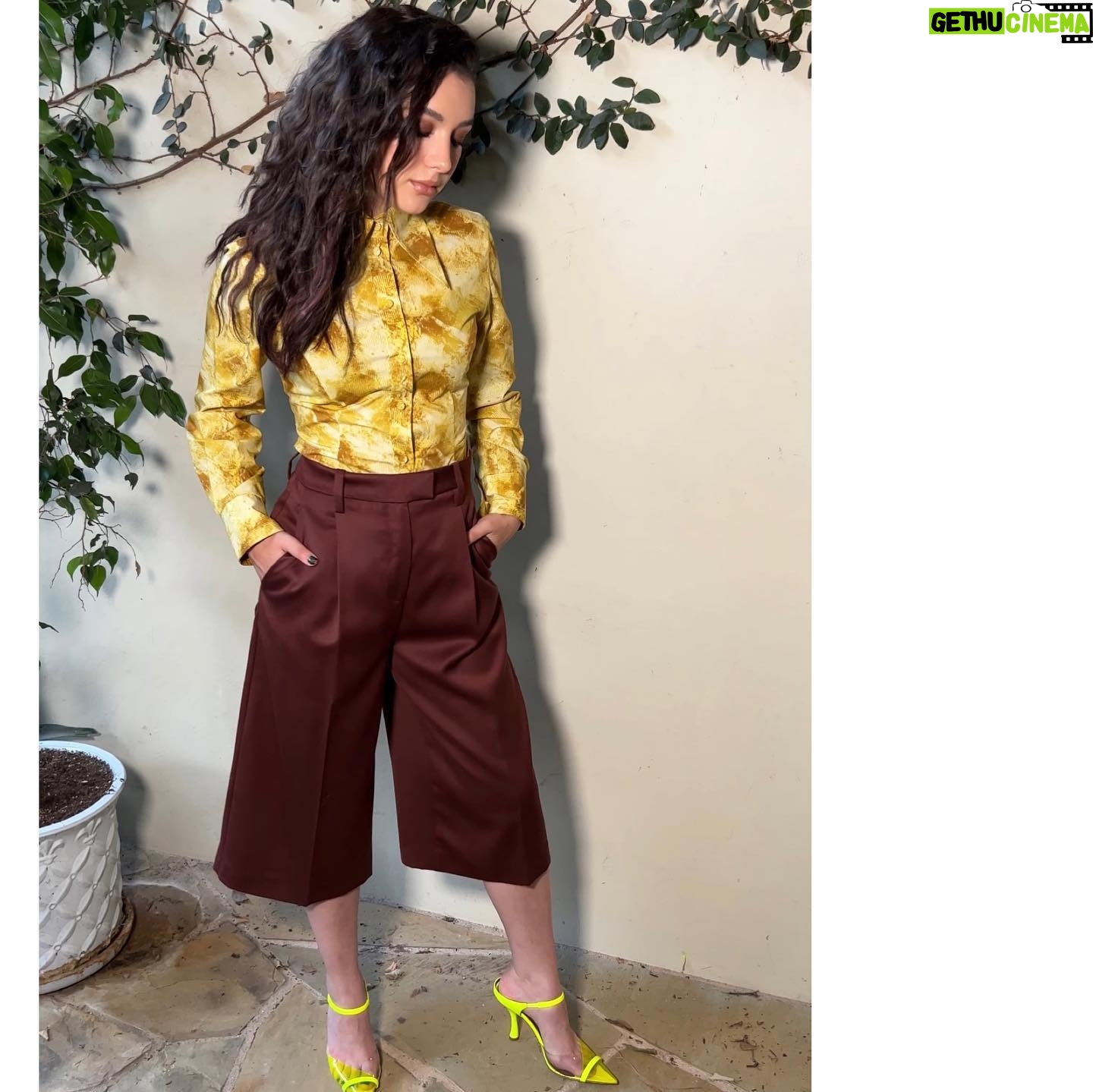Hannah Marks - 3 Likes - lewk for @filmindependent screening of #dontmakemego tonight ⭐️‼️ on @primevideo july 15th ⭐️⭐️⭐️⭐️⭐️⭐️
mu: @melissa.hernandez
hair: @brianfisherhair
styling: @cryoungin
clothes @vafflalondon shoes @malonesouliers