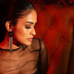 Hannah Reji Koshy Instagram - 🟥

Photographer: @sanojkumar123
Location :@infectedmonkztattoostudio
Costume: @dev ragh
Styling: @styled_by_arundev
Makeup: @makeup_by_shibinantony
PR: @maxxo_celebrity
studio: @maxxocreative
Thanks: @rizwanmechoth
 

Managed by @huwais.majeed