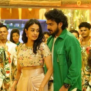 Hannah Reji Koshy Instagram - Behind The Scenes of DNA.. 

@nanafilmweekly

#malayalamsong #DNA