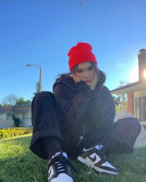 Hannah Zeile Instagram - 