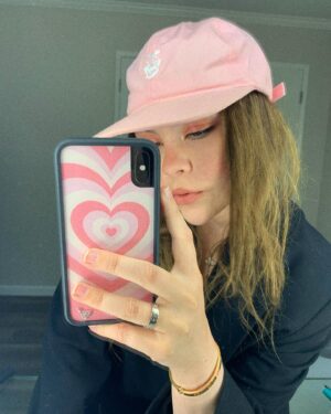 Hannah Zeile Instagram - 