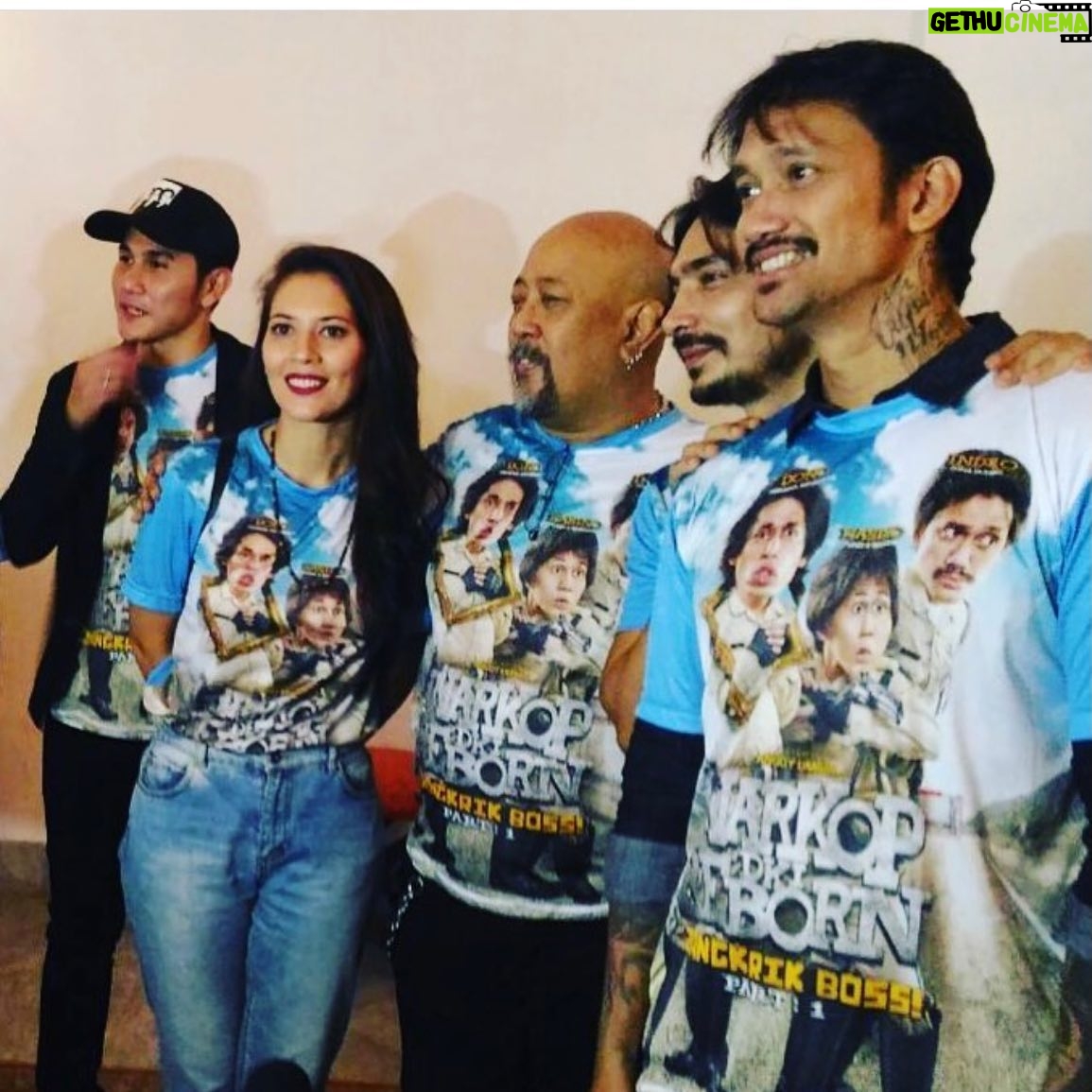 Hannah Al Rashid Instagram - Selamat Hari Film Nasional ๐ฎ๐ฉ๐ค๐ฅ Indonesian cinema will forever be my first love ๐ซถ๐ผ Some characters Iโve played, inshallah there will be more opportunities to play others ๐ค๐ฝ #harifilmnasional