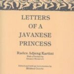 Hannah Al Rashid Instagram – Selamat Hari Kartini 💕✨

Image Kartini yang berkebaya selalu ada dimana-mana. Tapi setelah saya membaca surat-surat Kartini, imajinasi saya berliar membayangkan perempuan hebat ini yang sejujur-jujurnya berjiwa rebel. Rebel pada zamannya. 

Berani speak up, berani membantu orang banyak, berani melawan, sambil berkebaya. 

Please please cari dan baca surat-surat beliau…sangat menginspirasi 📚🙌🏼💕

Yuk kita ikut belajar berani seperti Kartini…lawaaaaaaan girls! ✊🏽💕✨

#kartini 
#rekomendasibuku
#bookrecommendations 
#books
#reading