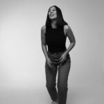 Hannah Al Rashid Instagram - If you don’t laugh, you only cry. A life motto. Coz the joke is this world and all the clowns within it. May we be kept close to good people and kept away from wastemans. May the laugher that hides our sorrows be replaced with boisterous unapologetic wide-mouthed joyful ones soon. Amin. 🤍✨