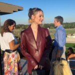Hannah Dodd Instagram – Thank you @longchamp for the most gorgeous trip to Paris! 🇫🇷💛
#LongchampAtTheRaces ad.