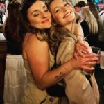 Hannah Dodd Instagram – Social battery: 0. Camera roll: 100. Love is the best 💛💫 x