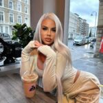 Hannah Elizabeth Instagram - Call me Lucius Malfoy ✨🐍⚡️ . . . . #platinumhair #blonde #london