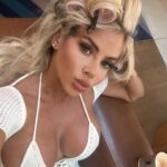Hannah Elizabeth Instagram – Always too glam to give a damn 💖 .
Ya girl is just catching some zzz after South Africa 🙏✈️ thank u for all the love it means alot 🫶🫶🫶
