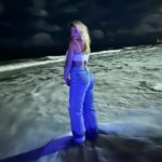 Hannah Goldy Instagram – 🌊