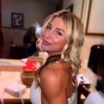 Hannah Goldy Instagram – Now go throw the past away, we ain’t guaranteed to see a better day😁