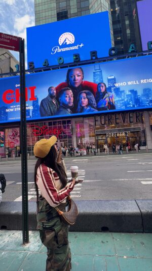 Hannaha Hall Instagram - Me: Is it too late to go see our billboard at Times Square 🤔

#nevertoolate 
THECHIxNEWYORK