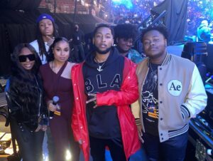 Hannaha Hall Instagram - #BIGJAM with the cast!
Thank you @wgci #THECHI