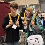 Harami-chan Instagram - (/・ω・)/にゃー!!!!💕 #ニコニコ超会議 #ニコニコ超会議2024 #今年もストピ弾いてきたよ #今年は猫耳ヘッドホンネキ制服バージョン #動画お楽しみにっっ #よみぃさんにお会いした #太鼓の達人対決したけど #普通に圧倒的にぼろ負けした #そりゃそうだ当たり前田のクラッカー #弾いてみたブースにサプライズで行ったのに #たくさん盛り上がってくれてありがとう #最高に汗かいた楽しかった