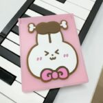 Harami-chan Instagram - 【ご報告】 激カワミラーが爆誕してしまった… 5月から行うクラシックホール全国ツアーの 極上・特上チケットの特典アイテムです！ チケットの特典でコレは… かわいすぎるやろォォォ💕💕💕 ぷっくり質感がかわよい... 🎫チケット発売中！ https://eplus.jp/harami/ 【🔍検索🔍　ハラミちゃん コンサート チケット】 p.s ハラミ初の全曲生音…極上の生音を届けるぞ🔥 - - - - - - - - - - - - - - - - - ✄- - - - - - - - - - - - - - - - - ✄ 初日5/17(金)は憧れのサントリーホール😭💕 ｲｰﾌﾟﾗｽ 🎫https://eplus.jp/harami/ mumo 🎫https://r.y-tickets.jp/haramichan2402 ぴあ 🎫https://w.pia.jp/t/harami/ ﾛｰﾁｹ 🎫https://l-tike.com/harami/ 【🔍検索🔍】ハラミちゃん　生音コンサート　チケット 絶対きてぬー‼️😭💕 - - - - - - - - - - - - - - - - - ✄ 【公演情報】 〈東京〉 日程：2024年5月17日(金)　　開場 17:30 開演18:30 会場：サントリーホール 大ホール 〈大阪〉 日程：2024年6月2日(日)　　開場 15:00 開演16:00 会場：ザ・シンフォニーホール 〈愛知〉 日程：2024年6月8日(土)　　開場 15:00 開演16:00 会場：名古屋国際会議場センチュリーホール 〈石川〉　日程：2024年6月23日(日)　　開場 15:00 開演16:00 会場：石川県立音楽堂　コンサートホール 〈香川〉　日程：2024年7月13日(土)　　開場 15:00 開演16:00 会場：サンポートホール高松 大ホール 〈北海道〉　日時：2024年7月15日(月祝)　　開場 15:00 開演16:00 会場：札幌文化芸術劇場hitaru 〈静岡〉　日程：2024年8月11日(日)　　開場 15:00 開演16:00 会場：三島市民文化会館 ゆうゆうホール 〈広島〉　日程：2024年9月8日(日)　　開場 15:00 開演16:00 会場：広島国際会議場 フェニックスホール and more…!! - - - - - - - - - - - - - - - - - ✄ #ピアノ #サントリーホール #ピアニスト #piano #ストリートピアノ