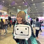 Harami-chan Instagram - (/・ω・)/にゃー!!!!💕 #ニコニコ超会議 #ニコニコ超会議2024 #今年もストピ弾いてきたよ #今年は猫耳ヘッドホンネキ制服バージョン #動画お楽しみにっっ #よみぃさんにお会いした #太鼓の達人対決したけど #普通に圧倒的にぼろ負けした #そりゃそうだ当たり前田のクラッカー #弾いてみたブースにサプライズで行ったのに #たくさん盛り上がってくれてありがとう #最高に汗かいた楽しかった