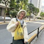 Harami-chan Instagram - 親友ちゃんにもらった黄色のmarchバッグお気に入り🍌