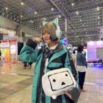 Harami-chan Instagram - (/・ω・)/にゃー!!!!💕 #ニコニコ超会議 #ニコニコ超会議2024 #今年もストピ弾いてきたよ #今年は猫耳ヘッドホンネキ制服バージョン #動画お楽しみにっっ #よみぃさんにお会いした #太鼓の達人対決したけど #普通に圧倒的にぼろ負けした #そりゃそうだ当たり前田のクラッカー #弾いてみたブースにサプライズで行ったのに #たくさん盛り上がってくれてありがとう #最高に汗かいた楽しかった