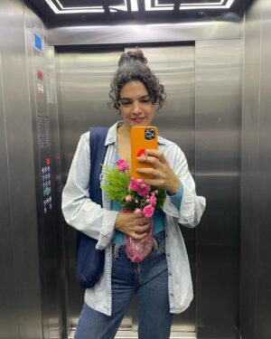 Hare Sürel Instagram - 🐇🌸🌿🦋