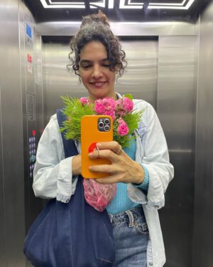 Hare Sürel Instagram - 🐇🌸🌿🦋