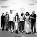 Hare Sürel Instagram - Canım arkadaşlarım teşekkür ederim, çok güzel bir yolculuktu, ömrüm böyle geçsin istiyorum. 🤍🪽 Sevgili annecim,canım ailem:) Varlığınız ve desteğiniz için sonsuz teşekkür ederim. Sizi çok seviyorum 💙 Ve sevgili Hakan,Ozan,Sıtkı… Kutuları sizsiz yapmam imkansızdı:) Teşekkür ederim, elleriniz dert görmesin 🫸🏽🖤🫷🏽