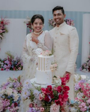 Haritha Nair Instagram - Good days are here🥹💞 

Decor- @red_dot_events 
Photography- @moonwedlock 
Mua- @rechusajeemakeupartist
Cake- @pastel_bakes_
