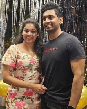 Haritha Nair Instagram - Happily inDEPENDENT on this Man❤️
Thank you for being the best Fiancé❤️
Thank you for making my 28th the best❤️
Long message alert in dm😛