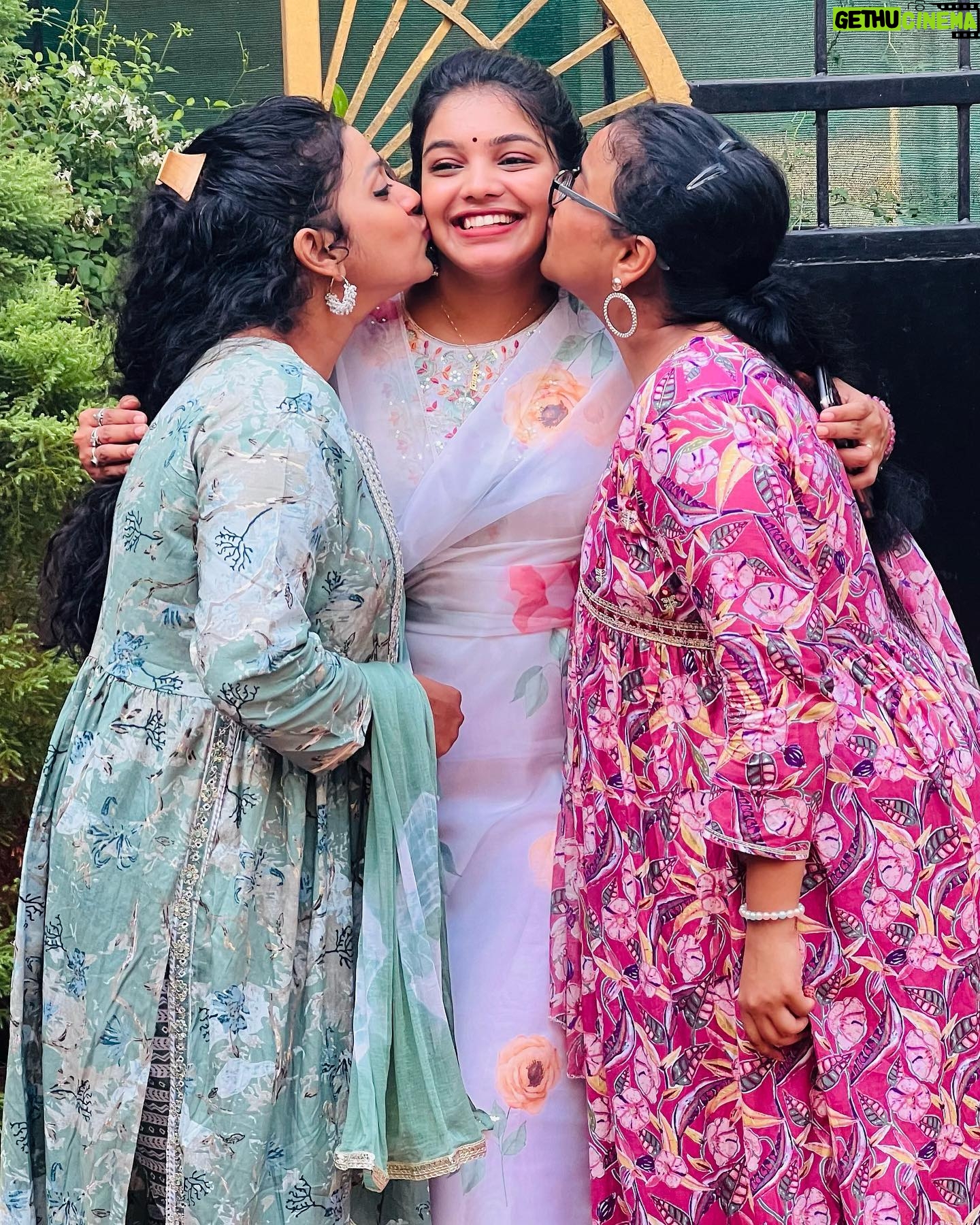 Haritha Nair - 10.8K Likes - Vishu 2k24🌼❤️
Hope you'll had Payasam,Papadam and Pazham😛