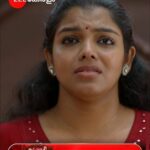 Haritha Nair Instagram - Kudumbasree Sharadha | Every Day | 7:30 PM | Zee Keralam സുസ്മിതയ്ക്ക് ആറുവർഷം കഠിനതടവ് ശിക്ഷയായി വിധിച്ച് കോടതി. കുടുംബശ്രീ ശാരദ മറക്കാതെ കാണുക എല്ലാദിവസവും രാത്രി 7.30 ന് നമ്മുടെ സ്വന്തം സീ കേരളം ചാനലിൽ #KudumbasreeSharadha #ZeeKeralam #NeithedukkamJeevithaVismayangal #ZeeKeralamHD #ZeeKeralamOnMyTV #ZKMomentoftheDay Watch Anytime, Anywhere on ZEE5 - https://zee5.onelink.me/RlQq/fmalDownloadZEE5App