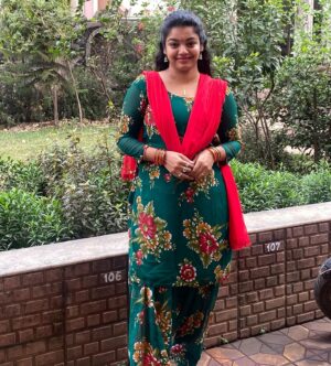 Haritha Nair Instagram - One where I turned 28💫 (1/3)

Mandatory birthday morning temple visit🙏🥰