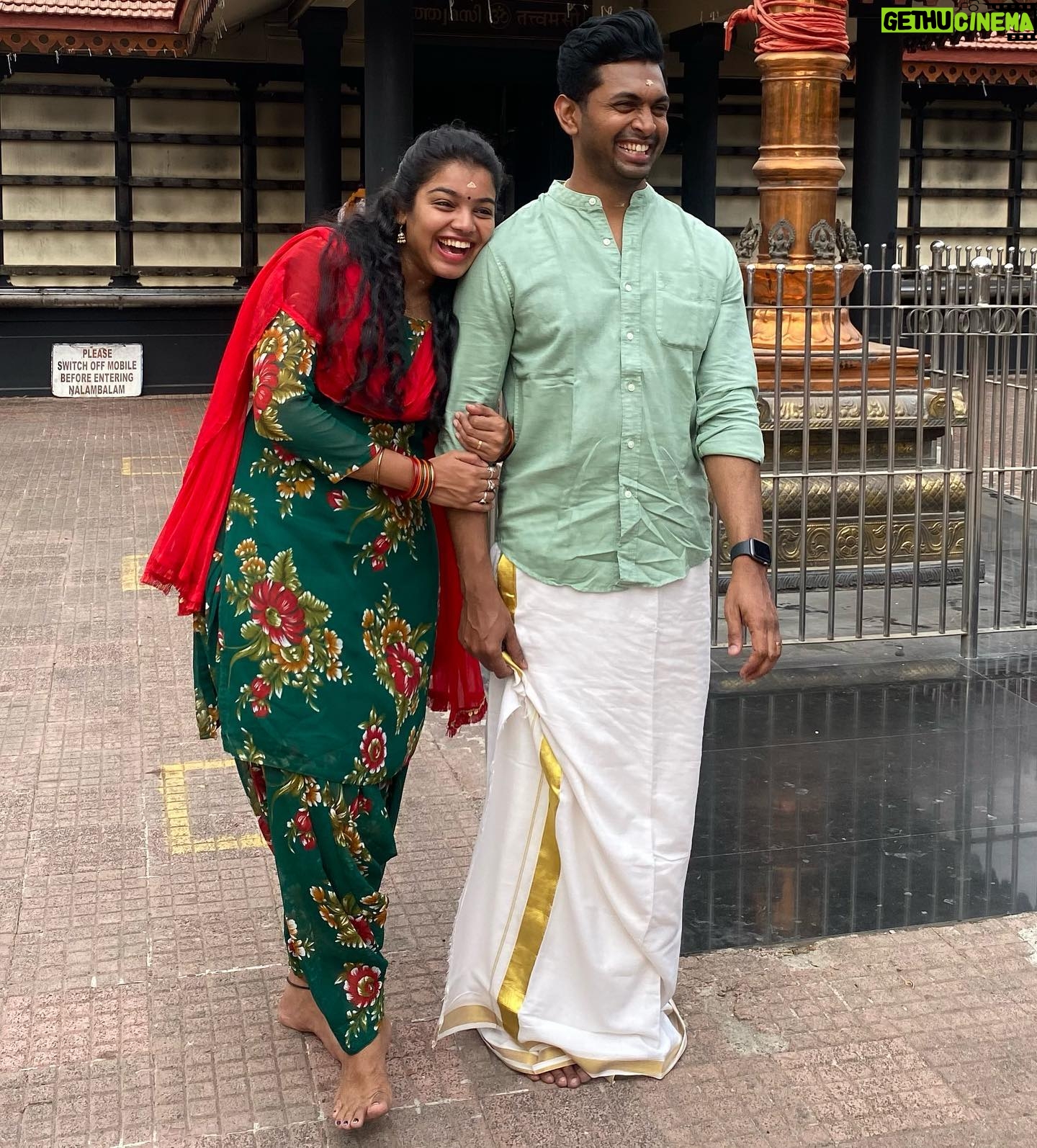 Haritha Nair - 3.9K Likes - One where I turned 28💫 (1/3)
Mandatory birthday morning temple visit🙏🥰