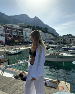 Haritini Iliadou Instagram - 📍Capri 
#capri #italy
