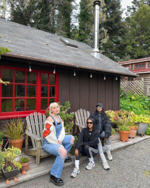 Harley Quinn Smith Instagram - Mendocino! 🦭💐🌊🦌 part two of a dreamy vegan vacation 💝