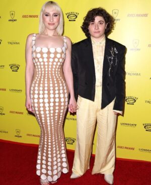 Harley Quinn Smith Instagram - celebrated my angel pooh bear @austinzajur and his new movie Fool’s Paradise last night!!! 💛💛💛🍯

The last 2 photos were taken by my love @chelsealaurenla 😻