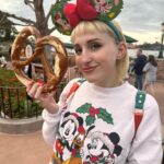 Harley Quinn Smith Instagram - I ended up having the most wholesome past week of my life - I went to Disneyland with my west coast grandparents to celebrate the holidays, and I then went to Disneyworld with my east coast grandma to celebrate her 78th birthday 🥹🥹❤️❤️ feeling really lucky and grateful to be able to spend time with some of my favorite people 🫶😽💞🐭 (and yes, of course all the food is vegan)