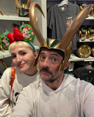 Harley Quinn Smith Instagram - I ended up having the most wholesome past week of my life - I went to Disneyland with my west coast grandparents to celebrate the holidays, and I then went to Disneyworld with my east coast grandma to celebrate her 78th birthday 🥹🥹❤️❤️ feeling really lucky and grateful to be able to spend time with some of my favorite people 🫶😽💞🐭

(and yes, of course all the food is vegan)