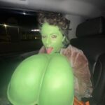 Harley Quinn Smith Instagram - it’s been real october 🤝 farewell best month of the year 😔🎃💔 the costumes this year were a “space girl” lol w austin as an extreme sports alien 😂, a haunted mansion host w my girl @mayalianne as ms sally slater from the stretch portraits, and obvi a pirate w my 80’s prom queen