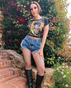 Harley Quinn Smith Instagram - 💐