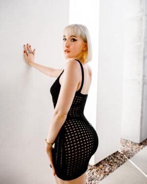 Harley Quinn Smith Instagram - 🎱🐈‍⬛🎲💀🕸️

pics by @jadaanddavid ❤️‍🔥