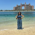 Harshita Ojha Instagram - Mentally,i am still here ✨ #dubai #abudhabi #atlantis #harshitaojha